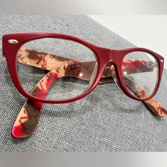 Ray-Ban Red Wayfarer Glasses. - Picture 3 of 6